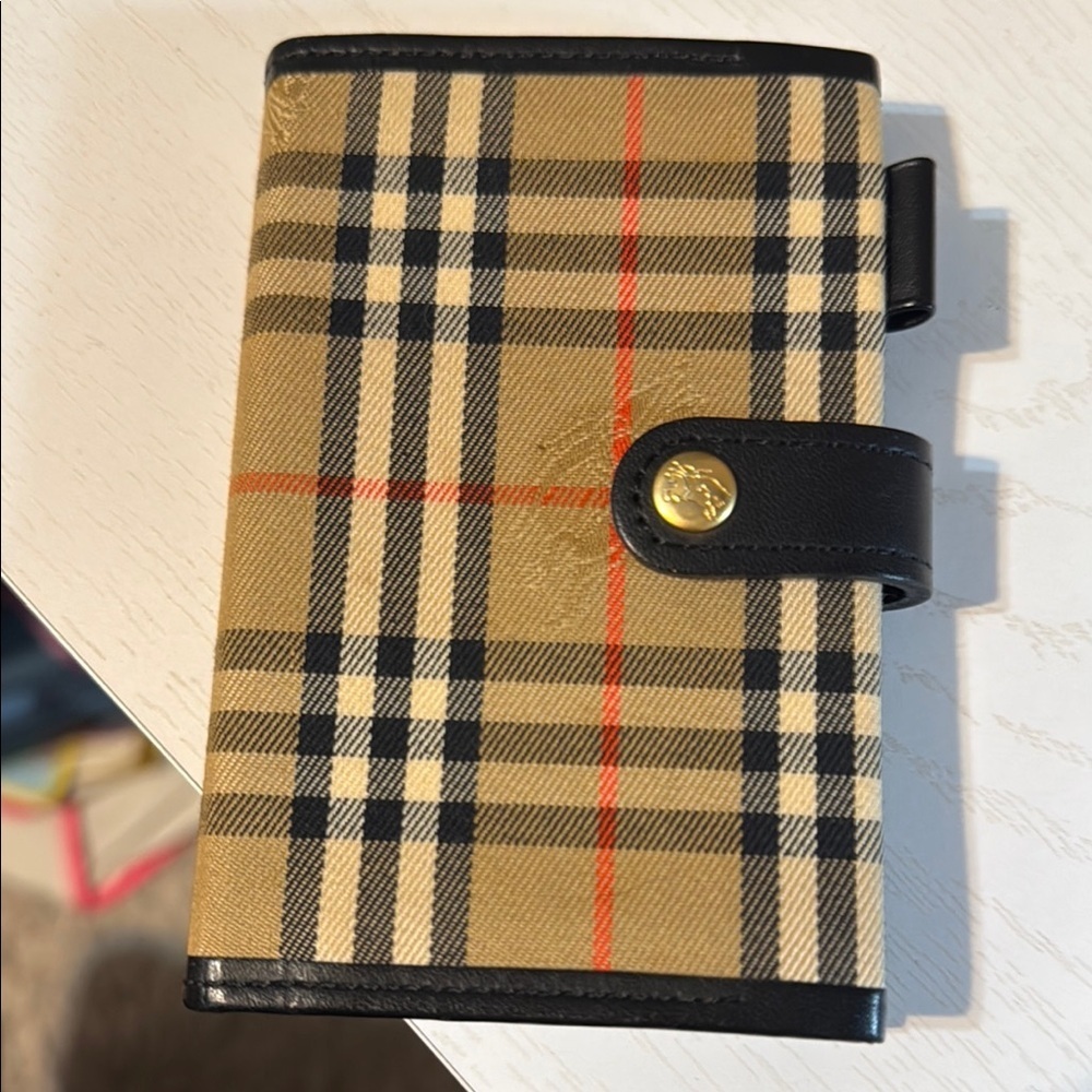 Burberry Novacheck Agenda NWOT